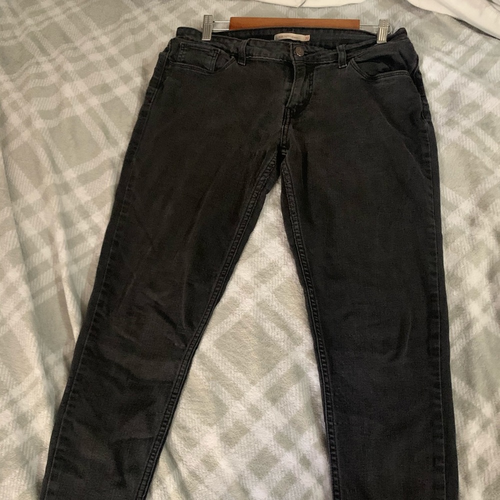 Women Levi’s jeans